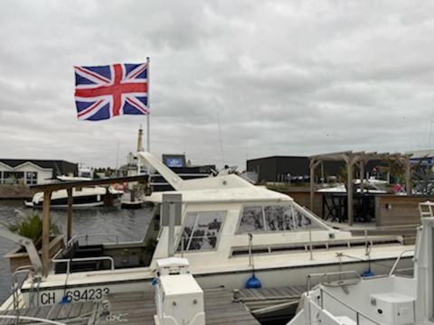 乌伊斯特勒昂 Magnifique Bateau Maison酒店 外观 照片